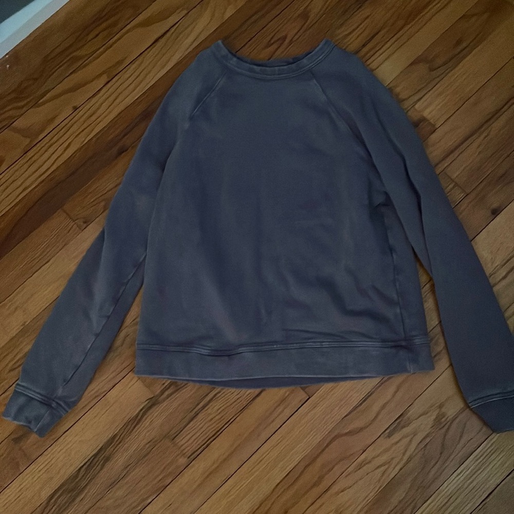sweatshirt